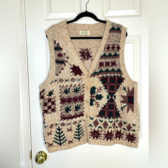 St. John's Bay Sweaters - Vintage St. John’s Bay Holiday Sweater Vest Beige Knit Christmas Trees Fair Isle